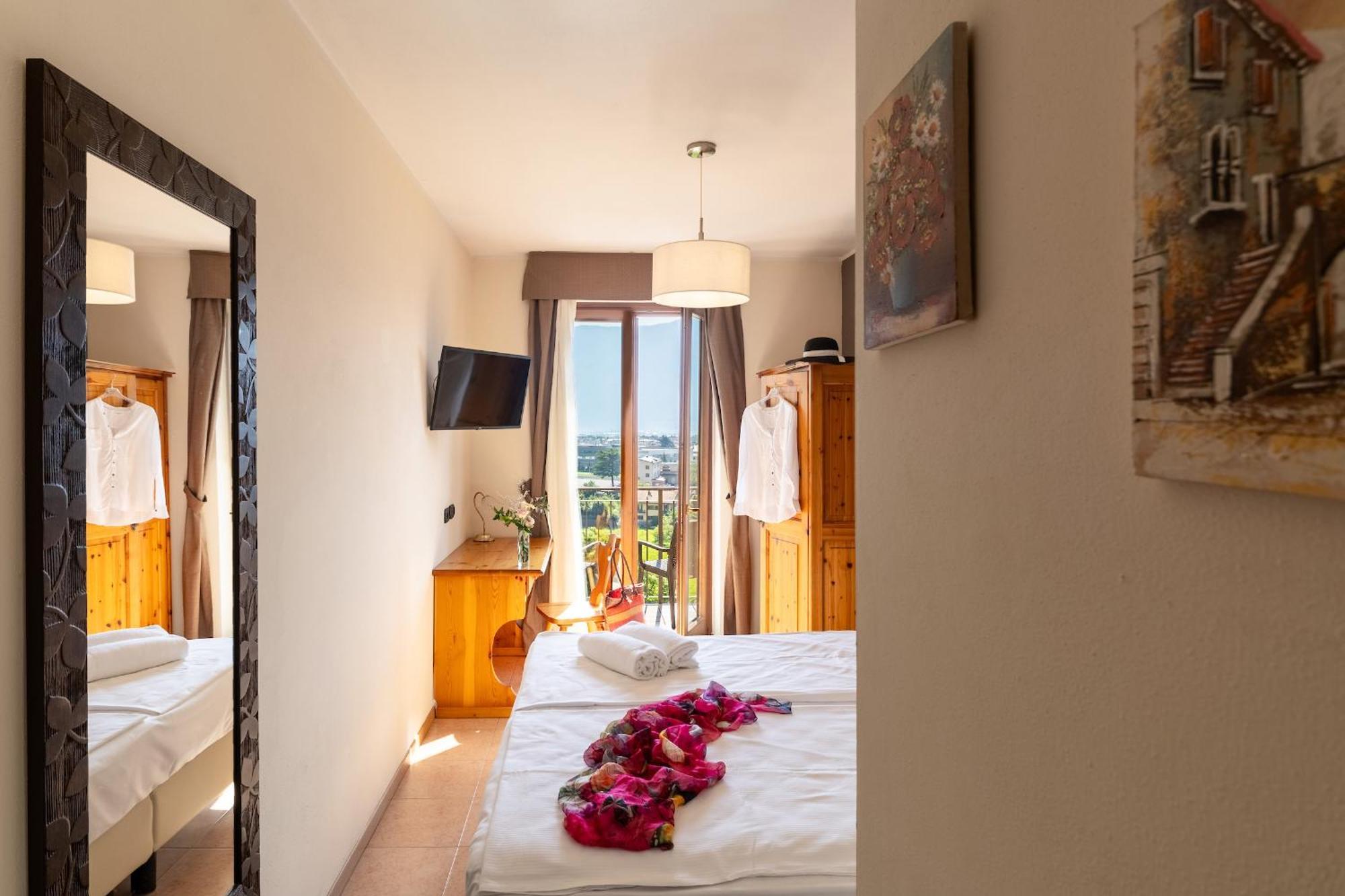 Agritur Eden Marone Villa Riva del Garda Exterior photo